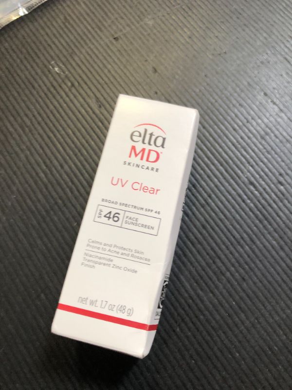 Photo 1 of EltaMD UV Clear Face Sunscreen SPF 46, Oil Free for Face with Zinc Oxide, Dermatologist Recommended Sunscreen Lotion, For Acne-Prone Sensitive Skin, 1.7 oz Pump