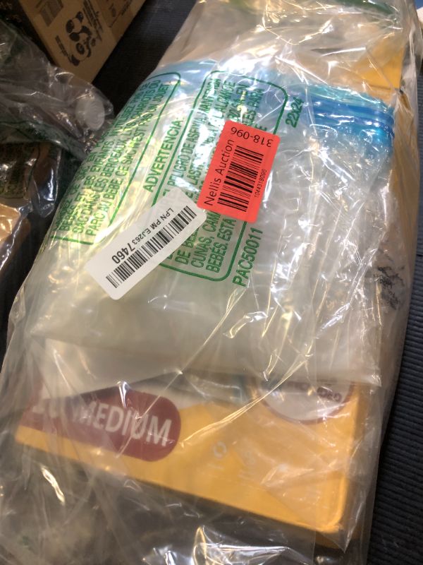 Photo 1 of 10 Medium Vaccum Storage Bags, Space Saver Vacuum Storage Bags Medium, Space Bags, Vacuum Seal Bags for Clothes with Travel Hand Pump