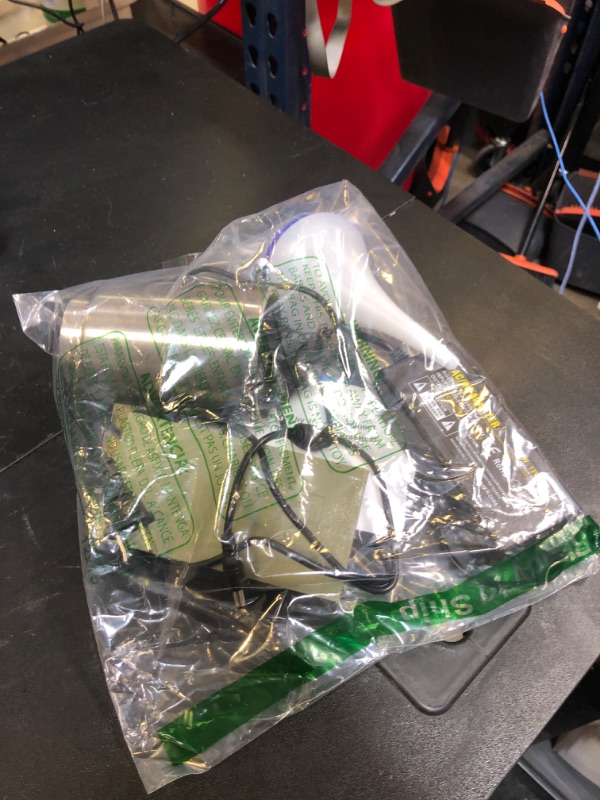 Photo 1 of TUTOOLS 100ML Headlight Repair Kit, Automobile Headlight Restoration Kits,Car Headlight Polish Repair Tool, Glass Scratch Repair Headlight Renovation