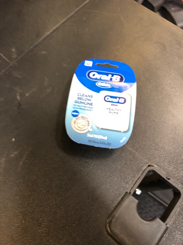 Photo 1 of Oral-B Glide Pro-Health Original Floss