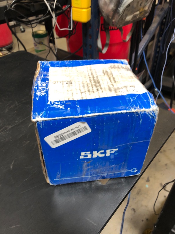 Photo 1 of SKF BR930682 Wheel Bearing and Hub Assembly