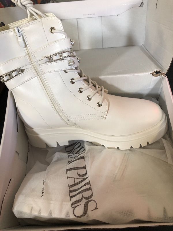 Photo 1 of DREAM PAIRS Women's Sdab2208w Fashion Platform Combat Boots Lace Up Lug Sole Goth Ankle Booties Shoes, Size 8.5, White 
