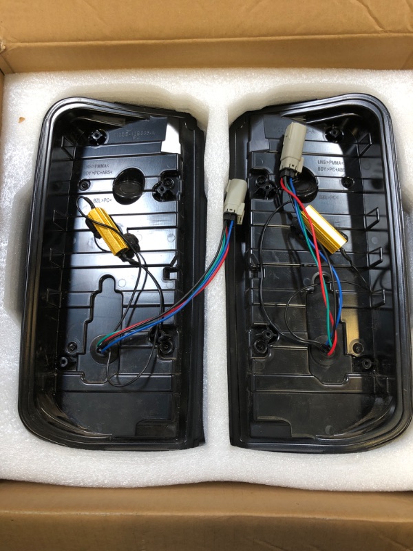 Photo 1 of Aigmux LED taillights for Ford bronco 2021-2025 taillight assembly, a pair of red lens taillight assemblies, Ford bronco 2021, 2022, 2023, 2025 models(2PCS)