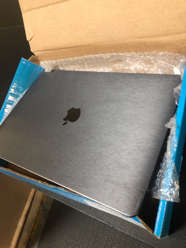 Photo 1 of Apple MacBook Pro 13 Laptop Intel Core i5 1.4GHz 8GB RAM 256GB SSD Space Gray - MUHP2LL/A