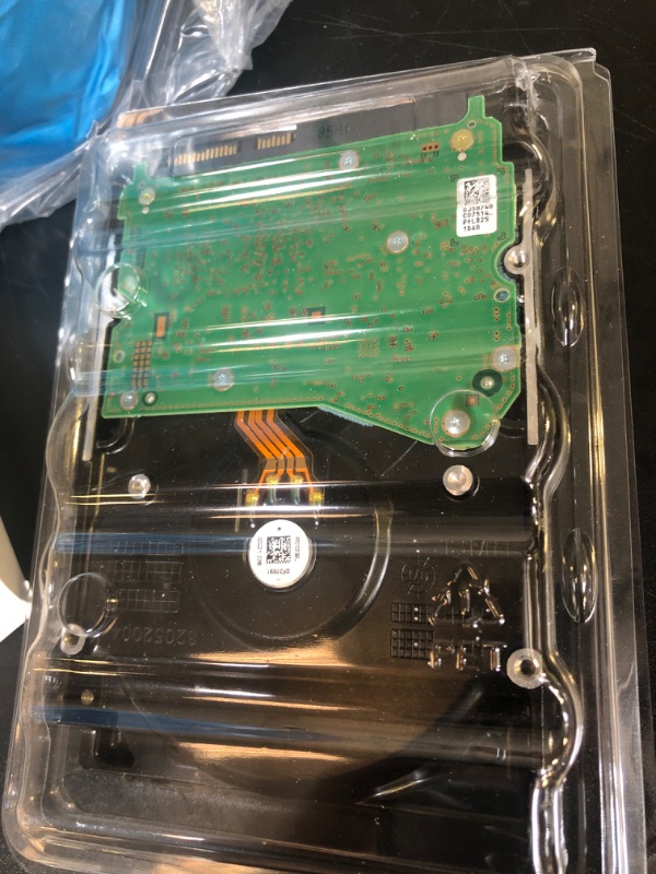 Photo 1 of HGST Ultrastar HE10 | HUH721010AL5200 | 0F27352 | 10TB 7200 RPM SAS 12.0GB/S 256MB Cache 3.5" Inch | Instant Secure Erase | 512E | Helium Platform Enterprise Internal Bare Hard Disk Drive