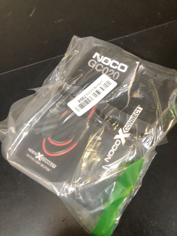 Photo 1 of NOCO GC020 12 Volt Plug 2-Way Splitter, Red and Black