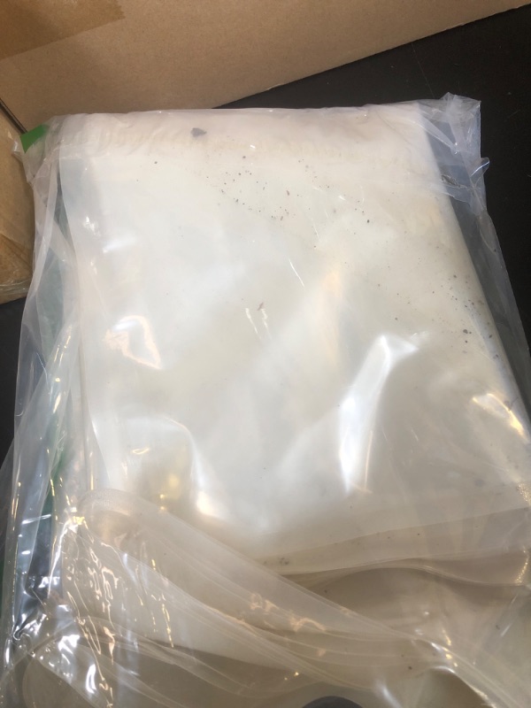 Photo 1 of Zipcase Water Storage Bladder, 100 Gallon Heavy Duty Food-Grade Plastic Bag, for Emergency Water Bank, Ideal for Bathtub Water Storage, Camping, Gardening and Agricultural Irrigation.
