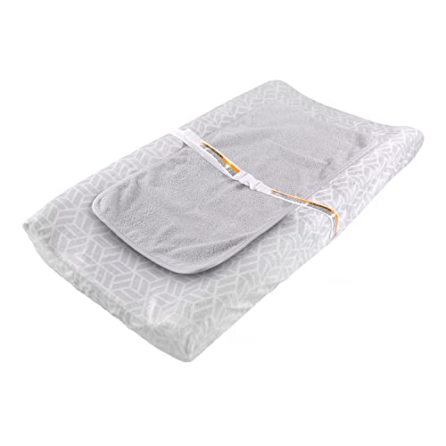 Photo 1 of Summer Infant Basic Changing Essentials Kit with Changing Pad, Cover, and Waterproof Liner, Chevron (3 Piece Set)(Pack of 1)