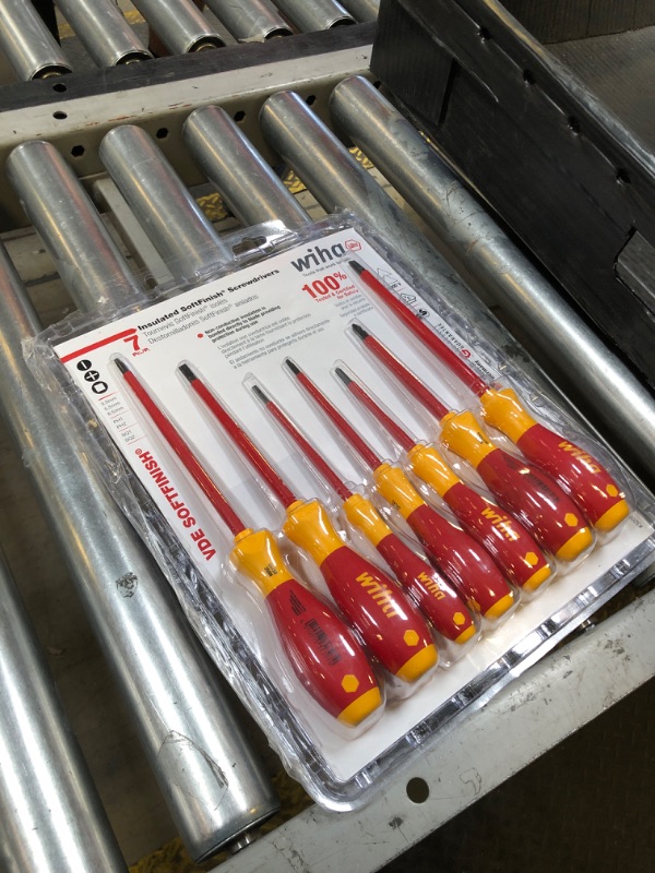 Photo 1 of Wiha 32097 | 7 Piece Insulated SoftFinish Screwdriver Set