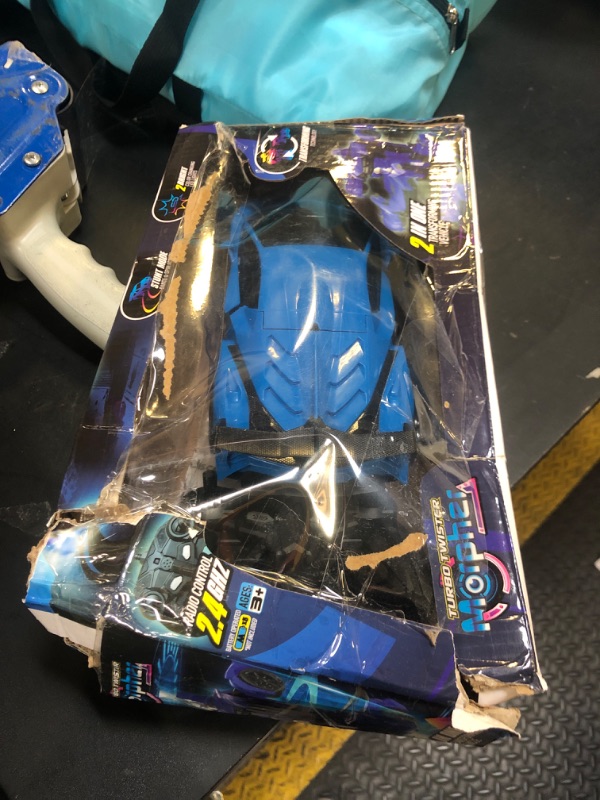 Photo 1 of Mindscope Turbo Twister 2 in 1 Blue Morpher RC Car That transforms into a Robot