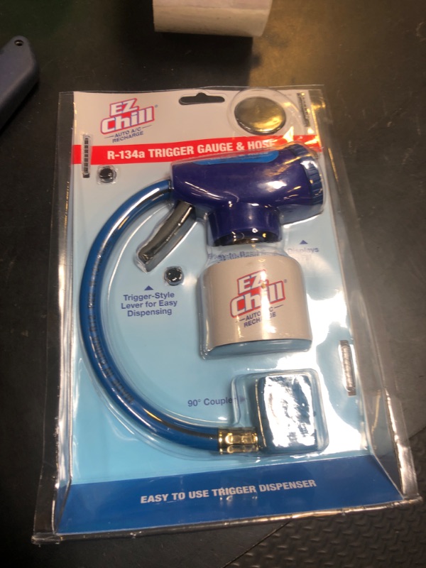Photo 1 of InterDynamics EZ Chill Car Air Conditioner R134A Refrigerant Gauge and Hose, Reusable AC Recharge Kit - 1 Count