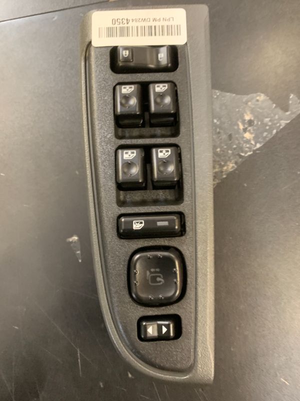Photo 1 of 15883320 Driver Side Master Power Window Switch Fits for 2003-2007 Chevy Avalanche Silverado Tahoe Suburban, GMC Sierra Yukon, Cadillac Escalade, Window Door Lock Control, 920-020 (with Bezel)