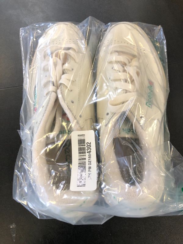 Photo 1 of Reebok unisex-adult CLUB C 85 VINTAGE,TOP-CHALK/PAPERWHITE/GLEN GREEN,10.5