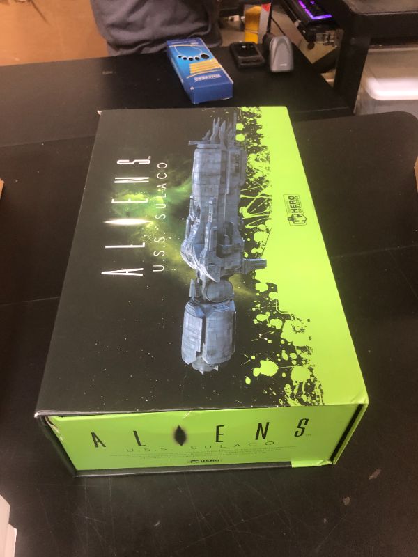 Photo 1 of Hero Collector Eaglemoss USS Sulaco Model Ship XL Edition | Alien & Predator XL Ship Collection | Model Replica