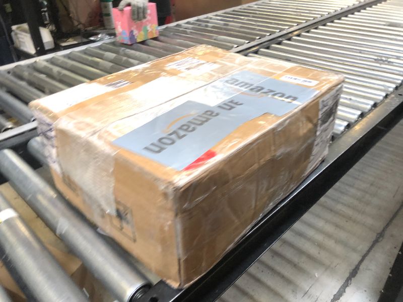 Photo 1 of CNLonQcom 6 Strings Metal Solar PV Combiner Box DC500V 100A Circuit Breaker with Surge Protector, 15A Fuses and Radiator, Outdoor IP66 Waterproof for Solar Panels System