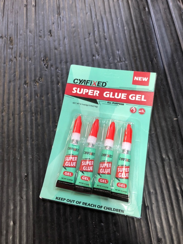 Photo 1 of Super glue small tubes 