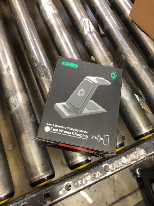 Photo 1 of HATALKIN 3 in 1 Wireless Charging Station Compatible for Apple Products Multiple Devices Charger for Apple Watch ultra 10 9 8 7 SE 6 5 AirPods Pro iPhone 16 15 14 13 12 Pro Max/X/XS Fast Charger Stand