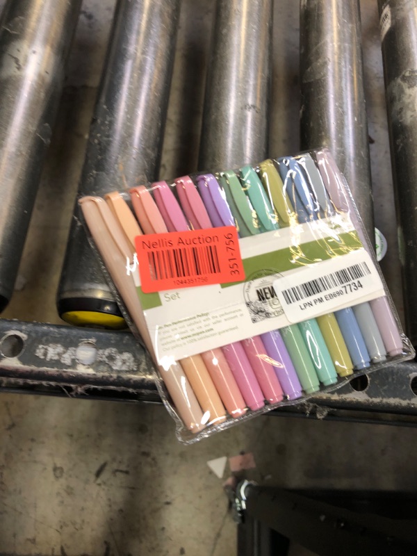 Photo 1 of Mr. Pen Highlighters - 12 Pack, Chisel Tip, Pastel Colors, No Bleed, Set