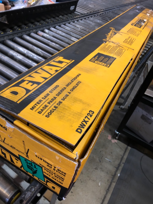 Photo 1 of DeWalt DW723 Heavy-Duty Miter Saw Stand