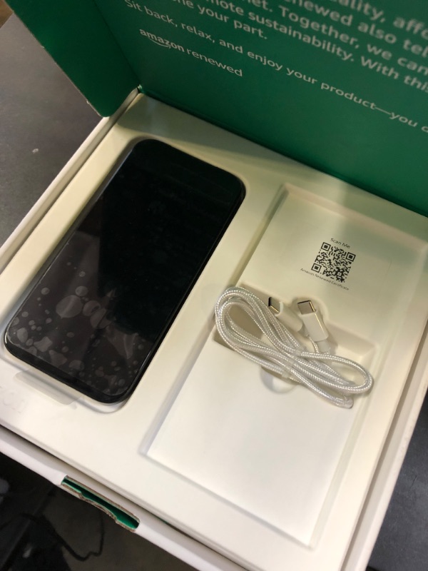 Photo 1 of Apple iPhone 15, 128GB, Black - Unlocked (Renewed Premium)