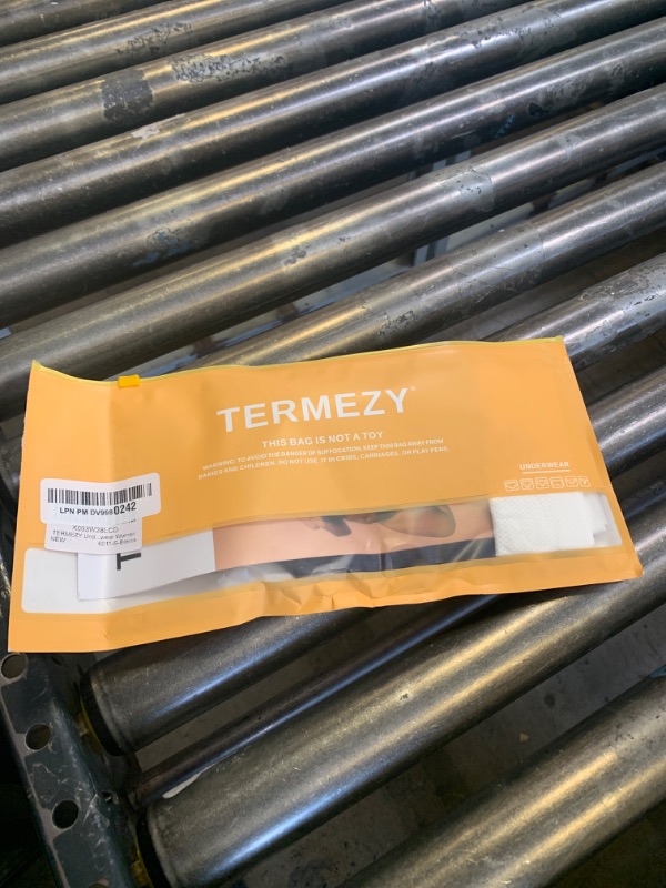 Photo 1 of TERMEZY Seamless Thongs for Women No Show Underwear Sexy Panties Breathable Thong 5-Pack (US, Alpha, Small, Regular, Regular, 5 Color Pack)