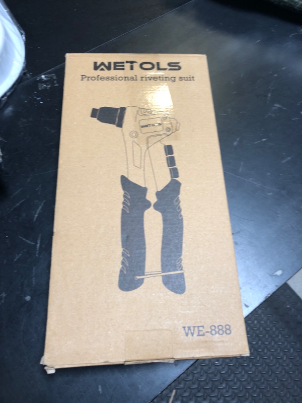 Photo 1 of WETOLS Pop Rivet Gun Kit with 200 Blind Rivets, Upgraded Manual Single Hand Riveter with 4 Tool-Free Interchangeable Rivet Heads and 4 Drill Bits, Pop Rivet Tool Kit with Sturdy BMC Carrying Case