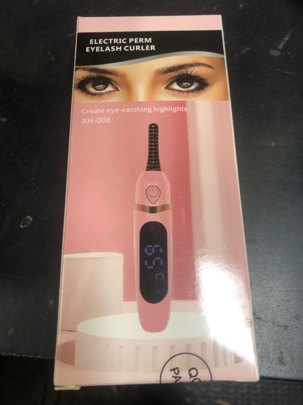 Photo 1 of Eye Lash Curler Heat - Mini Electric Eyelash