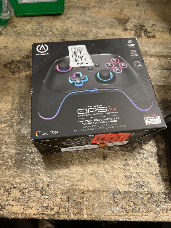 Photo 1 of *FOR PARTS ONLY* PowerA OPS v3 Pro Wireless Controller for PC and Cloud Gaming with Lumectra, gamepad, gaming controller, works Windows 10/11, Charging stand included, Customizable PC HQ App
