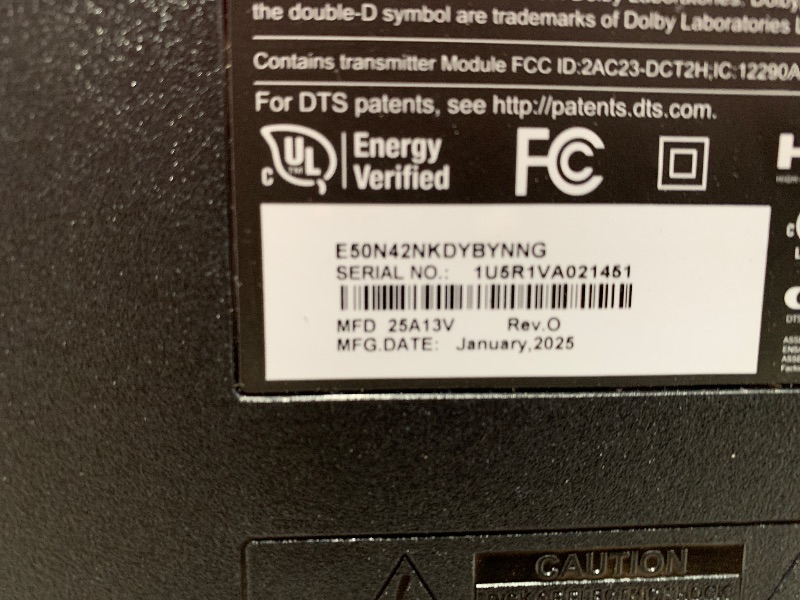 Photo 1 of ***********MISSING ALL ACCESSORIES, UNABLE TO TEST IF FUNCTIONAL***************
Roku Smart TV 2025 – 50-Inch Select Series, 4K HDR TV – RokuTV with Enhanced Voice Remote – Flat Screen LED Television with Wi-Fi for Streaming Live Local News, Sports, Family