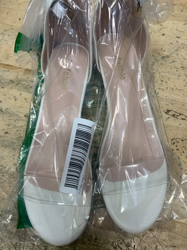 Photo 1 of (BAGGED) (USED/FAIR) (SIZE 4) Dufannie White Dress Shoes for Girls Clear Sandals Chunky Girls High Heels for First Communion Wedding Church Partys Ankle Strap Open Toes Shoes for Little Big Kids(3603ClearWhite 4)