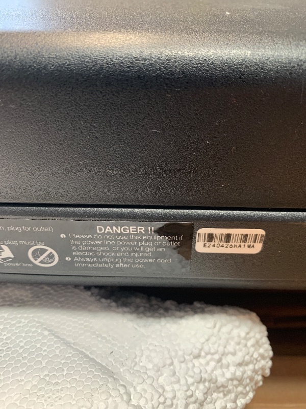 Photo 1 of ** For parts only has E7 error code, and missing some hardware ** Premium Home Treadmill with Incline – Supports Up to 265 lbs, Adjustable Incline for Maximum Calorie Burn, High-Performance Treadmill for Fitness Enthusiasts – Elevate Your Workout