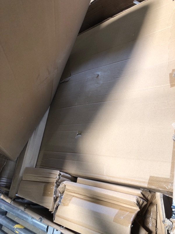 Photo 1 of ******PARTS ONLY******iLiving 30" Pedestal Outdoor Oscillating Fan with Misting kit - Shop, Greenhouse, Patio - 120V 1.8A 8400 CFM