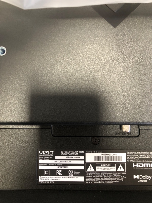 Photo 1 of ****DAMAGED SCREEN****VIZIO 40-inch Full HD 1080p Smart TV with DTS Virtual: X, Alexa Compatibility, Chromecast Built-in, Bluetooth Headphone Capable (Renewed)