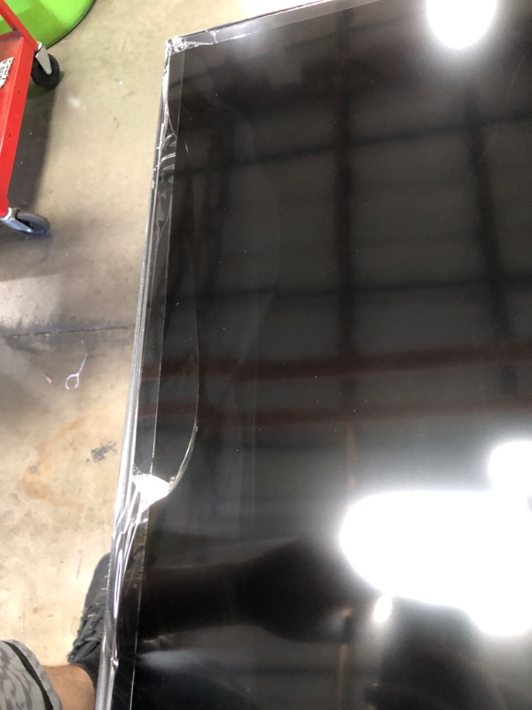 Photo 1 of ****DAMAGED SCREEN****VIZIO 40-inch Full HD 1080p Smart TV with DTS Virtual: X, Alexa Compatibility, Chromecast Built-in, Bluetooth Headphone Capable (Renewed)