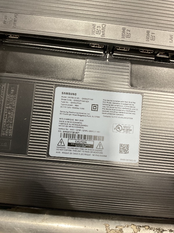 Photo 1 of ***DAMAGED SCREEN***Samsung 50-Inch Class QLED Q7F Series Samsung Vision AI Smart TV (2025 Model, 50Q7F) Quantum HDR, Object Tracking Sound Lite, Q4 AI Gen1 Processor, 4K upscaling, Gaming Hub, Alexa Built-in