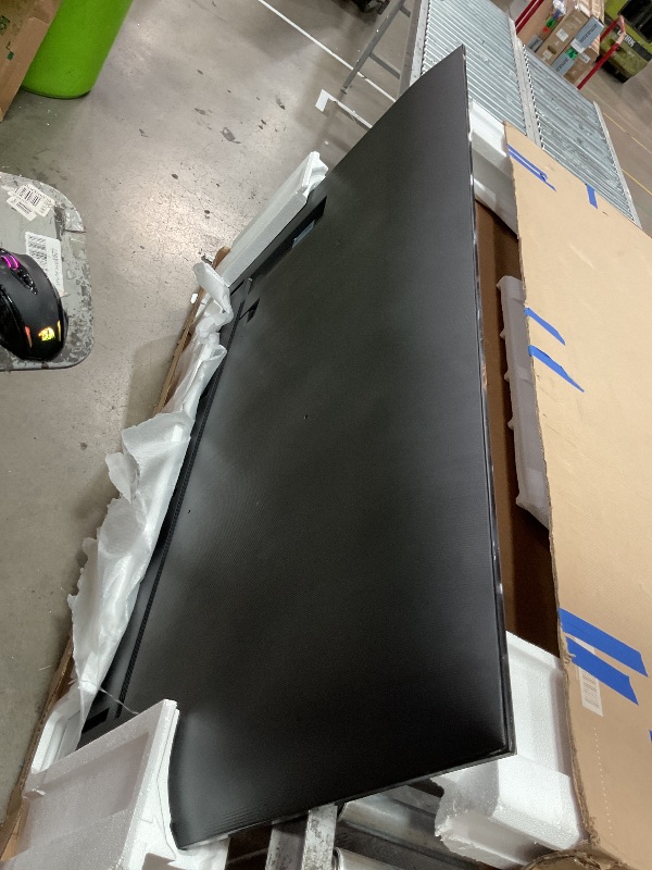 Photo 1 of ***DAMAGED SCREEN***SAMSUNG 85-Inch Class QLED Q7F Series Samsung Vision AI Smart TV (2025 Model, 85Q7F) Quantum HDR, Object Tracking Sound Lite, Q4 AI Gen1 Processor, 4K upscaling, Gaming Hub, Alexa Built-in