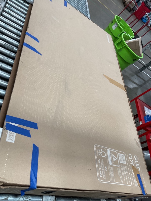 Photo 1 of ***DAMAGED SCREEN***SAMSUNG 85-Inch Class QLED Q7F Series Samsung Vision AI Smart TV (2025 Model, 85Q7F) Quantum HDR, Object Tracking Sound Lite, Q4 AI Gen1 Processor, 4K upscaling, Gaming Hub, Alexa Built-in