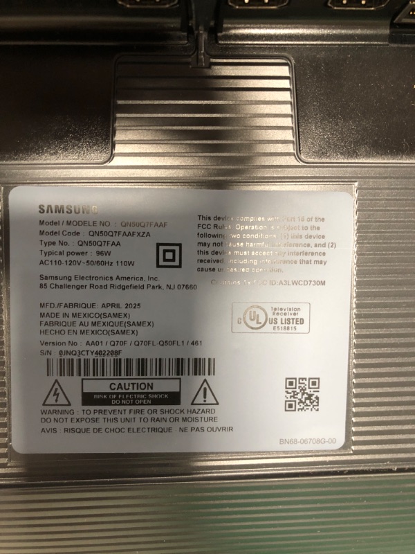 Photo 1 of ***DAMAGED SCREEN***Samsung 50-Inch Class QLED Q7F Series Samsung Vision AI Smart TV (2025 Model, 50Q7F) Quantum HDR, Object Tracking Sound Lite, Q4 AI Gen1 Processor, 4K upscaling, Gaming Hub, Alexa Built-in
