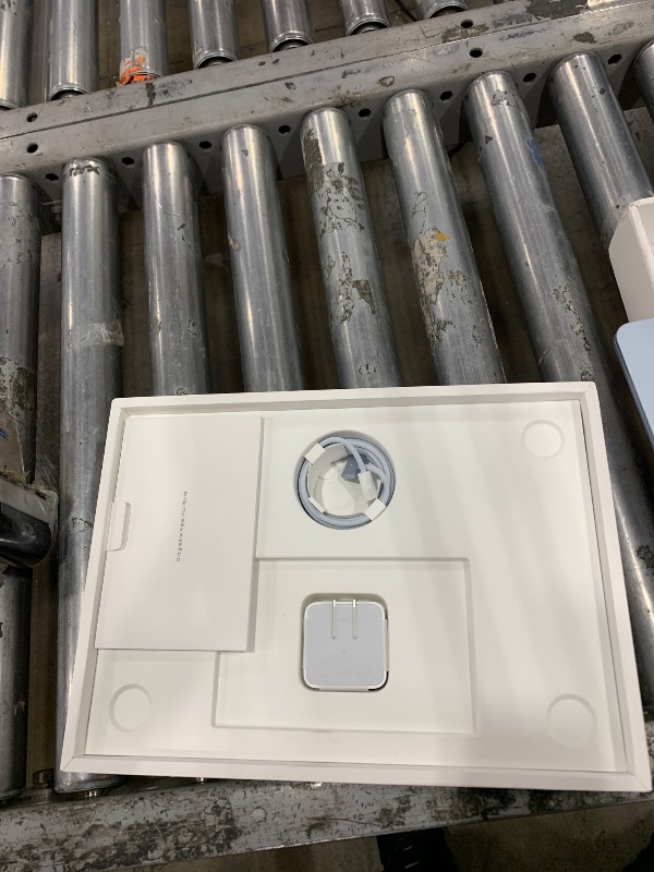 Photo 1 of ***(PARTS ONLY/ LOCKED/ NON FUNCTIONAL)***Apple 2025 MacBook Air 13-inch Laptop with M4 chip: Built for Apple Intelligence, 13.6-inch Liquid Retina Display, 24GB Unified Memory, 512GB SSD Storage, 12MP Center Stage Camera, Touch ID; Sky Blue