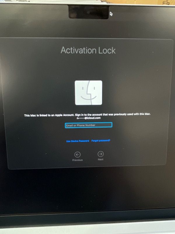 Photo 1 of ***(PARTS ONLY/ LOCKED/ NON FUNCTIONAL)***Apple 2025 MacBook Air 13-inch Laptop with M4 chip: Built for Apple Intelligence, 13.6-inch Liquid Retina Display, 24GB Unified Memory, 512GB SSD Storage, 12MP Center Stage Camera, Touch ID; Sky Blue