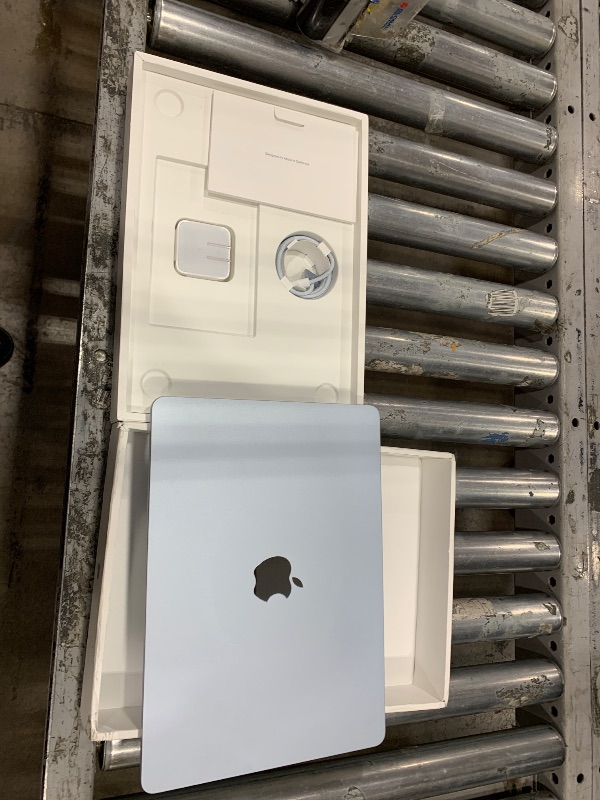 Photo 1 of ***(PARTS ONLY/ LOCKED/ NON FUNCTIONAL)***Apple 2025 MacBook Air 13-inch Laptop with M4 chip: Built for Apple Intelligence, 13.6-inch Liquid Retina Display, 24GB Unified Memory, 512GB SSD Storage, 12MP Center Stage Camera, Touch ID; Sky Blue