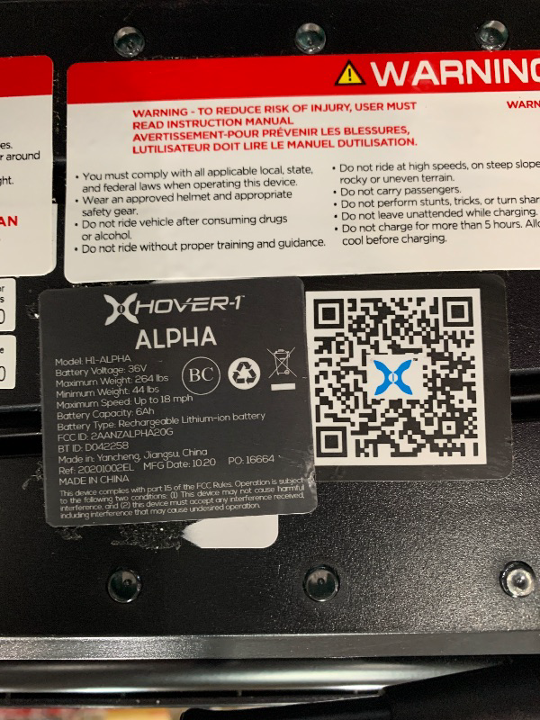 Photo 1 of ***PARTS ONLY***Hover-1 Journey Max Adult Electric Scooter with 700W Brushless Dual Motor Hill Climber, 19 mph Max Speed, and 26 Mile Range Commuter Scooter For Adults and Teens.