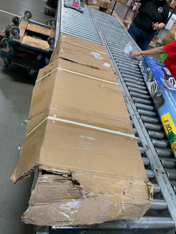 Photo 1 of **************MISSING PARTS/FOR PARTS ONLY************* 
Hydraulic Hitch-Mount Truck Crane Professional 2-Inch Hitch Receiver, 3 Adjustable Capacities: 500 lbs, 750lbs, 1000 lbs (MAX) Yellow