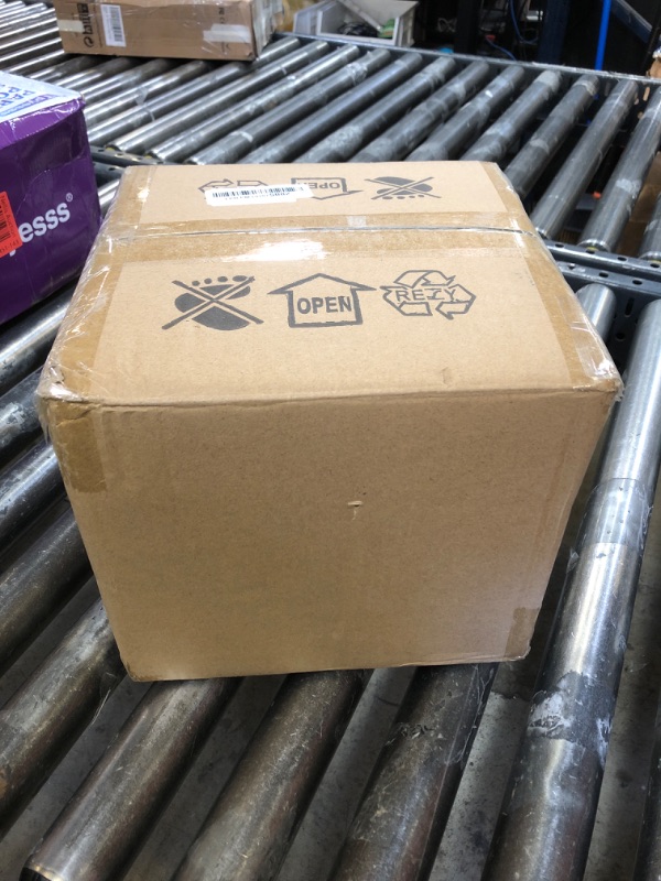 Photo 1 of SLAWA Solar Post Light Fixture Exterior Pillar Light with LED Solar Power Column Caps Lamps Aluminum Waterproof Glass Fence Post Caps Lights Black Square Outside House Yard Lawn Deck Post Lanterns