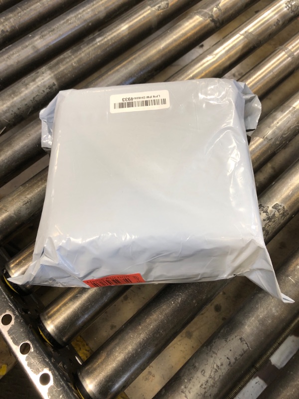 Photo 1 of EV800D FPV Goggles with DVR - 5.8G 40CH 5 Inch Screen Build in Antenna Battery for Analog FPV Camera and Transmitter FPV Drone RC Car Airplane Hobby by Speedybee