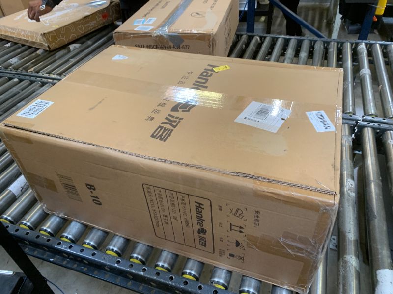 Photo 1 of Hanke 26 Inch Large Checked Luggage PC Hard Shell Luggage Top Opening Travel Luggage Suitcases with Wheels for Woman Men.(Jet Black)