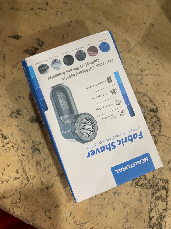 Photo 1 of (sold for parts only) BEAUTURAL Fabric Shaver and Lint Remover, Sweater Defuzzer with 2-Speeds, 2 Replaceable Stainless Steel Blades