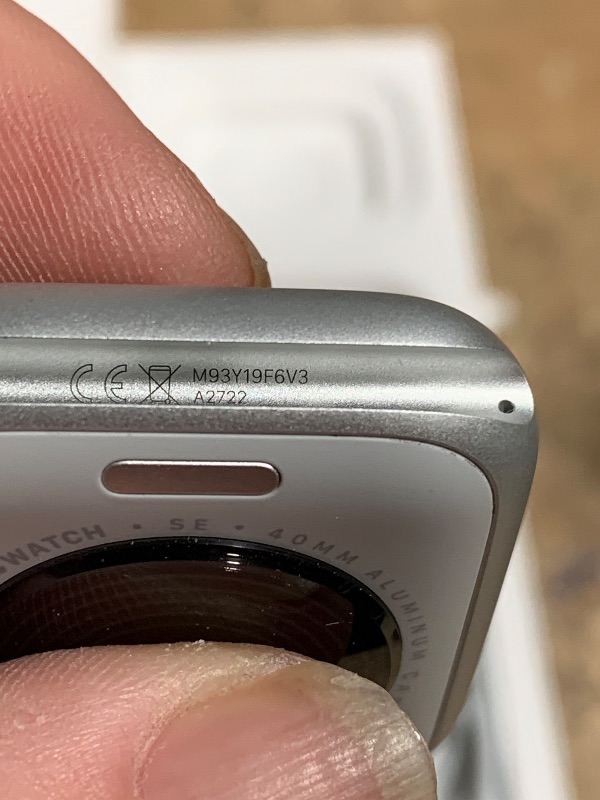 Photo 1 of ***ITEM IS LOCKED/PARTS ONLY***

Apple Watch SE (2nd Gen) [GPS 40mm] Smartwatch with Silver Aluminum Case with Denim Sport Band M/L. Fitness and Sleep Trackers, Crash Detection, Heart Rate Monitor, Retina Display