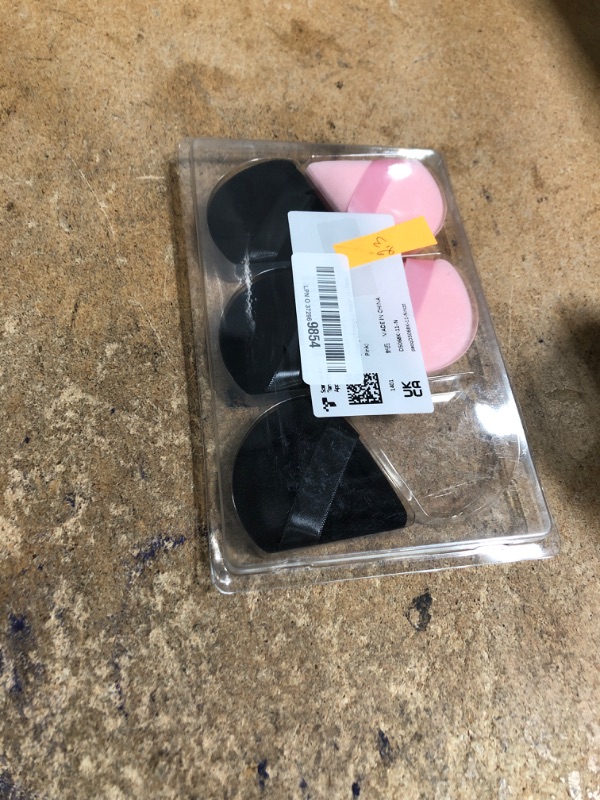 Photo 1 of *MISSING 1* Pimoys 6 Pieces Powder Puff Face Makeup Sponge Soft Velour Triangle Powder Puffs Beauty Sponge Mother's Day Gifts for Loose Powder (Black, Pink)