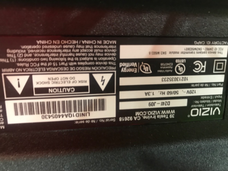 Photo 1 of *************SCREEN DAMAGED, NON-FUNCTIONAL, FINAL SALE**********
VIZIO 24-inch D-Series Full HD 1080p Smart TV with Apple AirPlay and Chromecast Built-in, Alexa Compatibility, D24f-J09, 2022 Model